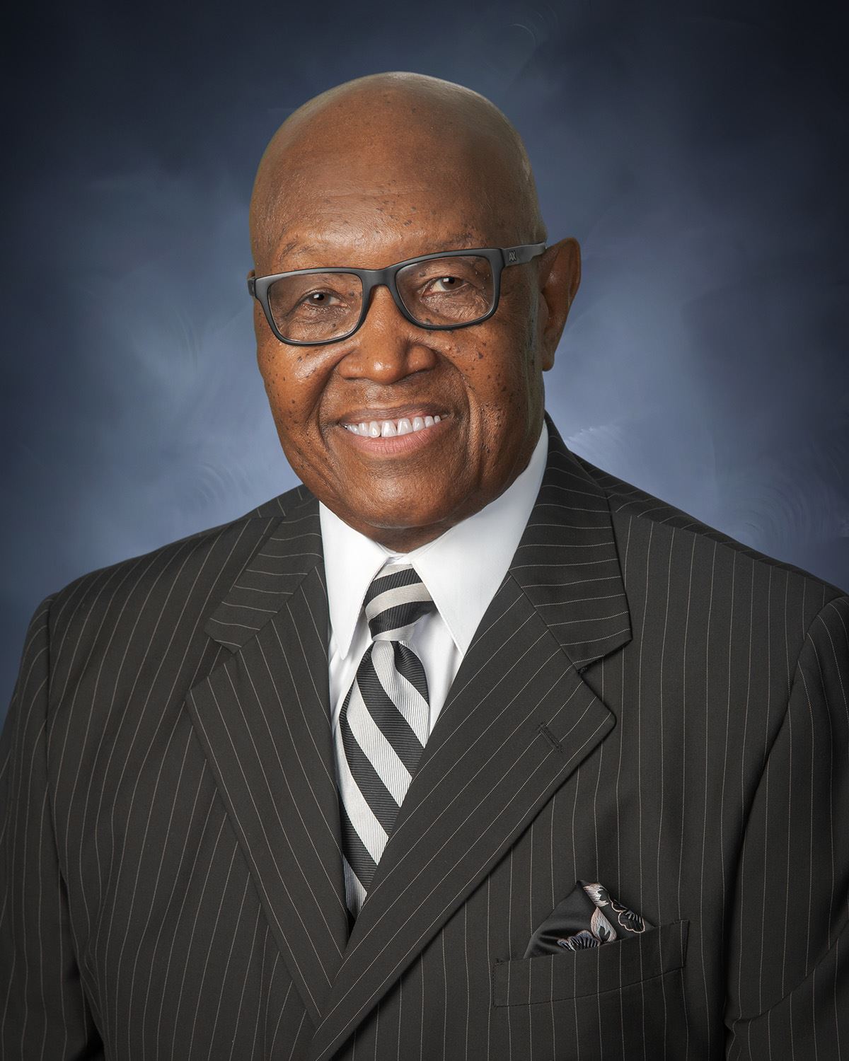 Photo of the waist up of Jerome Hudson.